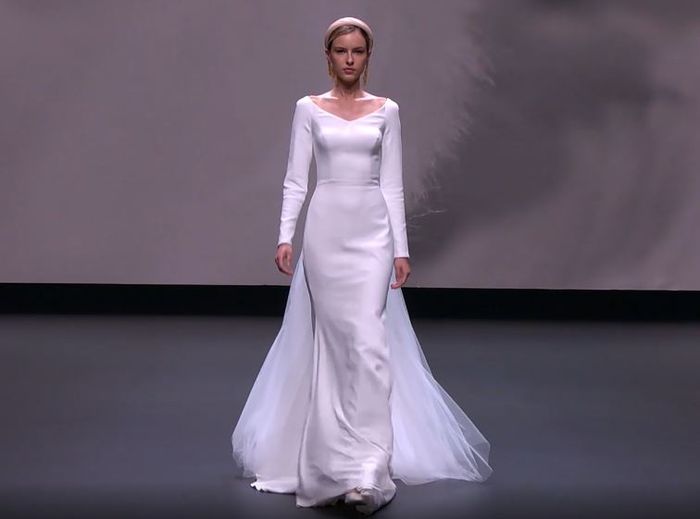 Jesus Peiro, primer desfile de la Valmont Barcelona Bridal Fashion Week 2020 👰 1