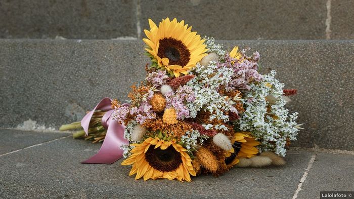 Dale un toque de luz a tu boda con GIRASOLES 🌻 - 2