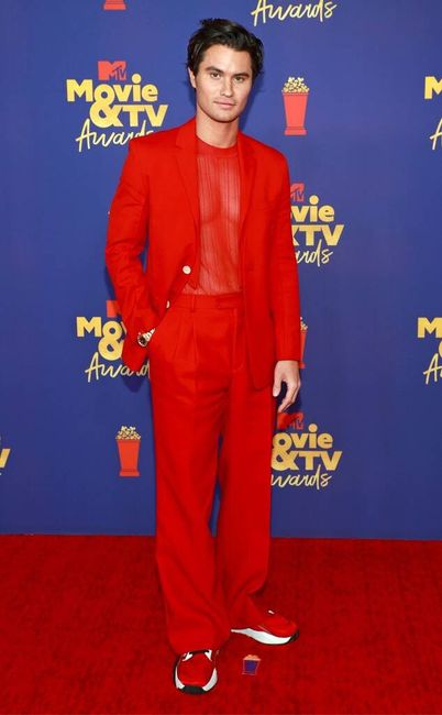 Los MTV Movie Awards 2021 nos han dejado looks muuuuy TOP 😎 5