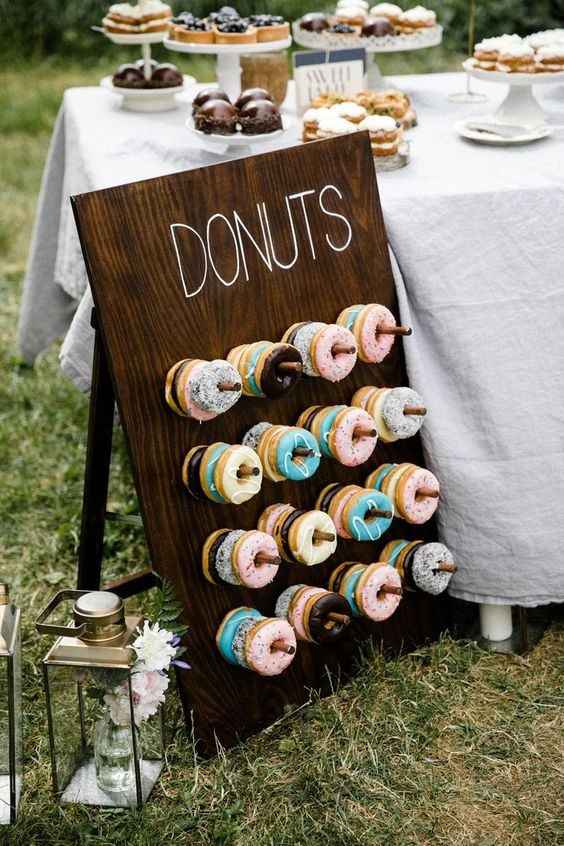 donuts bar