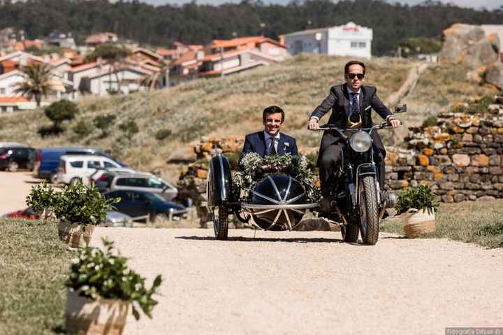 ¿Te gustaría llegar a la ceremonia en moto? - 1