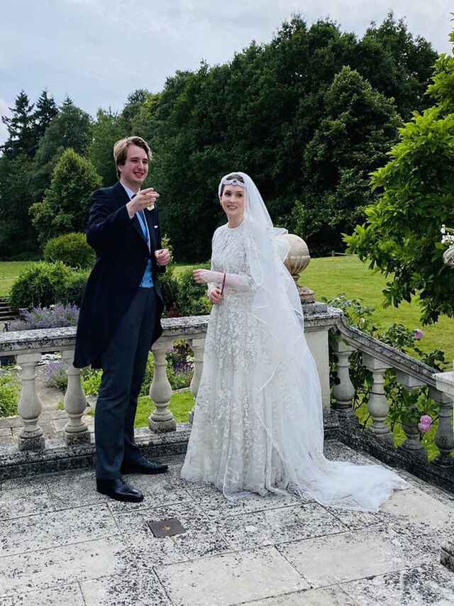 La princesa Raiyah de Jordania se ha casado con el británico Ned Donovan. - 1