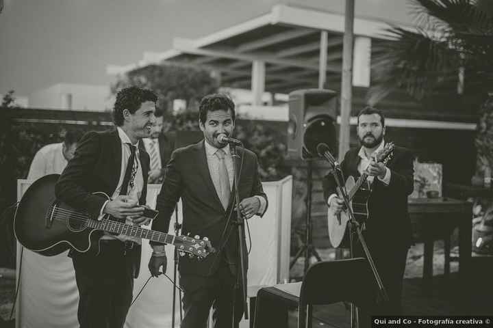 ¿Tendréis grupo tocando en directo en la boda? 🎸 - 1