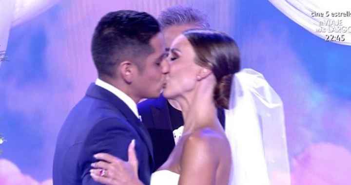 En 'Sálvame' van de boda, ¡Fani y Christofer se han casado! - 2