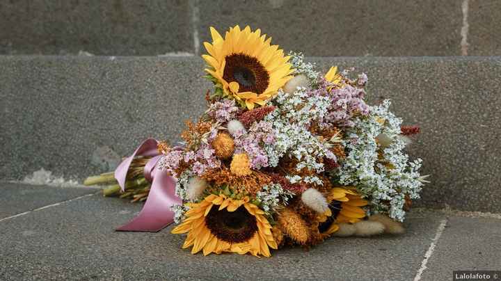 Dale un toque de luz a tu boda con GIRASOLES 🌻 - 2