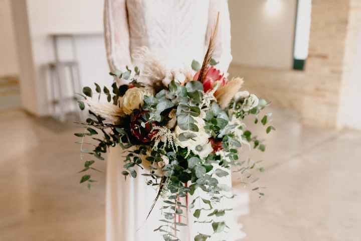 Ramo de eucalipto y tonos blancos, ¿lo compras para tu boda? 🌿 - 1