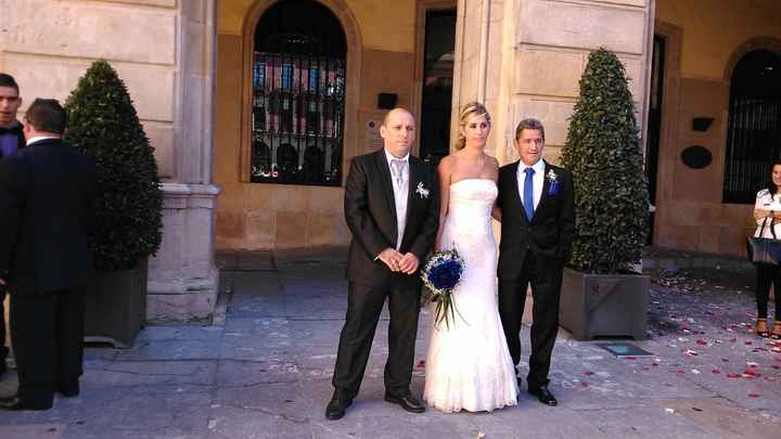 Hay os van algunas fotos de mi boda. - 8