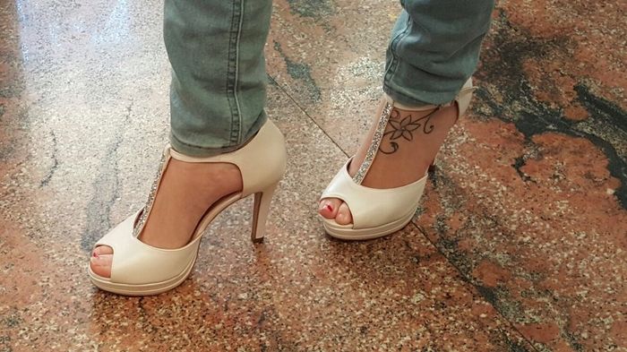 Qué os parecen mis zapatos? - 1
