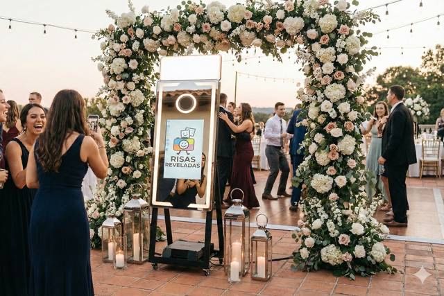 Servicio de Fotomatón 360 y fotografía para tu Boda.!💒 2