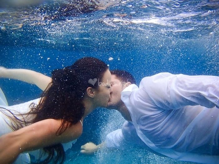 Postboda subacuático