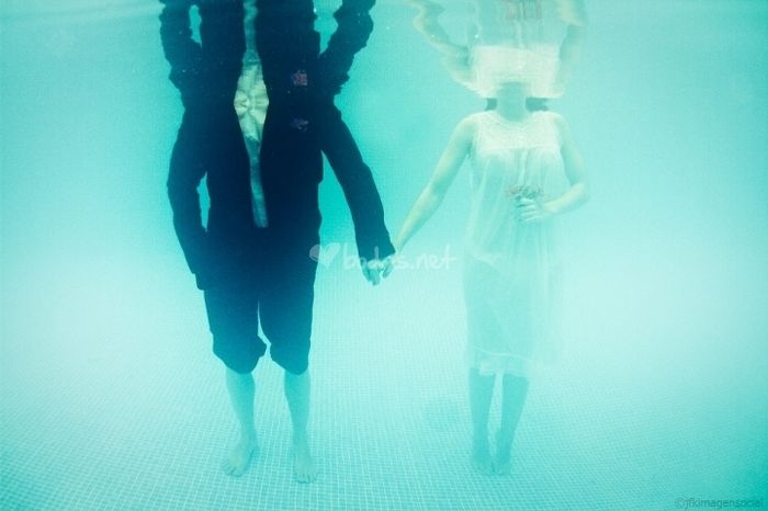 Postboda en la piscina
