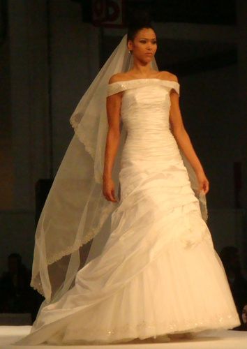 Fiorinda, Le spose di Carlo Pignatelli 2009