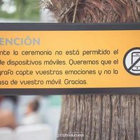 Prohibir móvil en ceremonia - 1