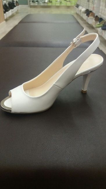 Y ya en casa los zapatos. muy económicos! - 1