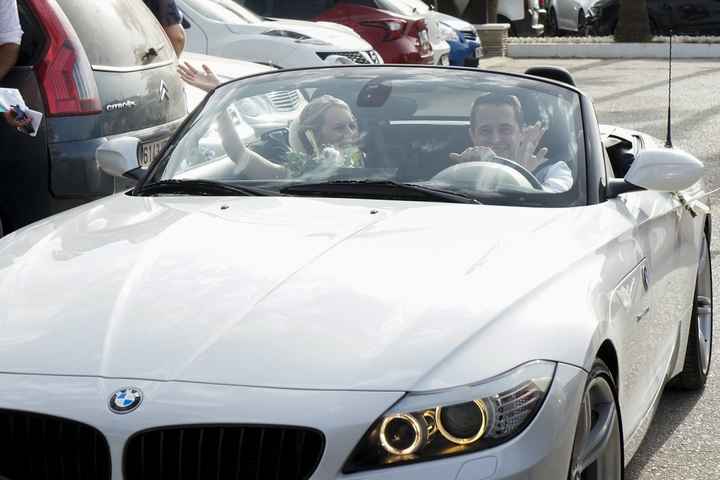 ¿Coche ostentoso o sencillo para llegar a la ceremonia? 🚗 - 1