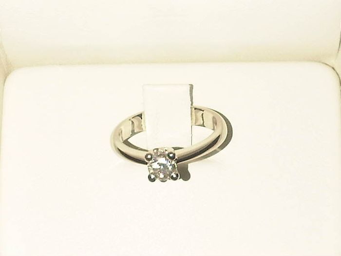 Anillo de pedida
