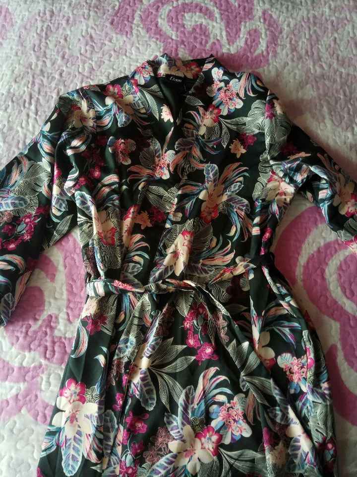 Mi bata para las fotos.... - 1