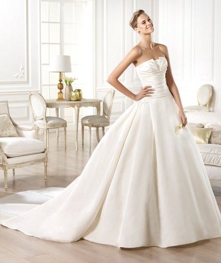 Georgia Pronovias