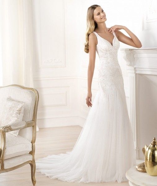 avance fashion pronovias