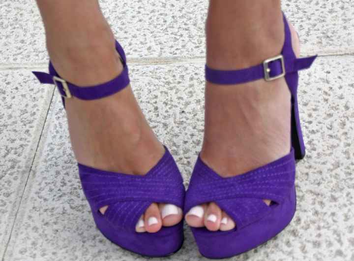 zapato color morado