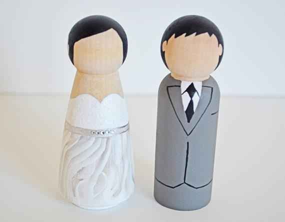 novios de madera