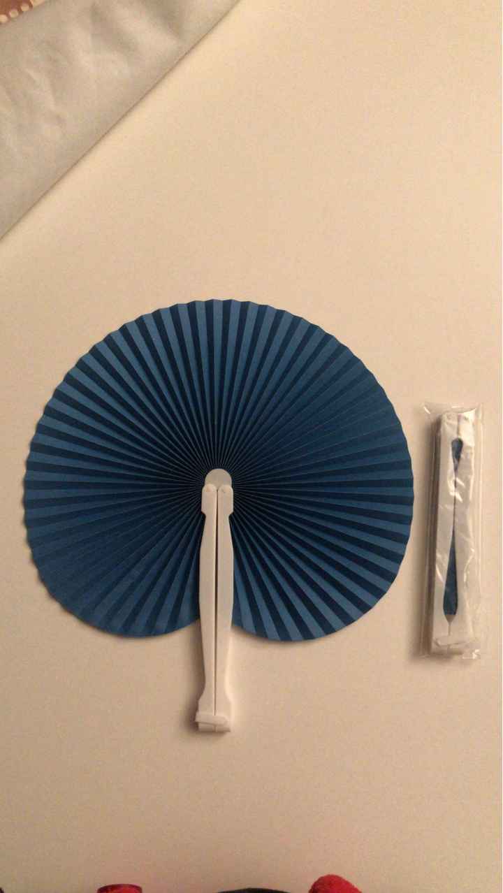 Habéis comprado abanicos para regalar? - 1