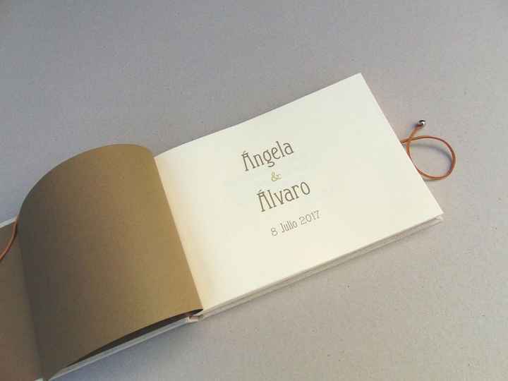 Enamorada de mi libro de firmas - 2