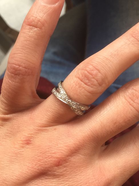 Mi anillo de prometidaaa - 1
