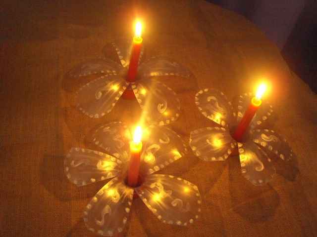 candelabros en forma de flor