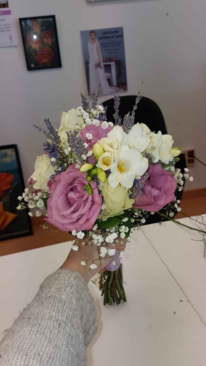 Ramo 💐 morado y con blanco - 2