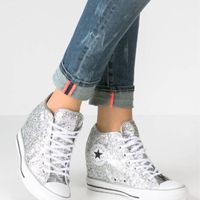 Escoger entre estos dos zapatos - 1