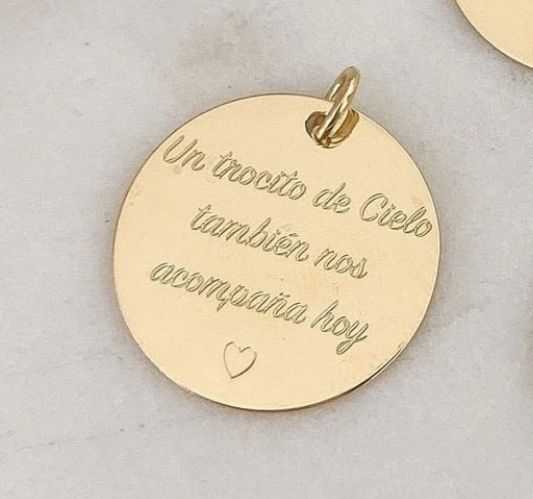 Medallitas en el ramo de novia❤ 2