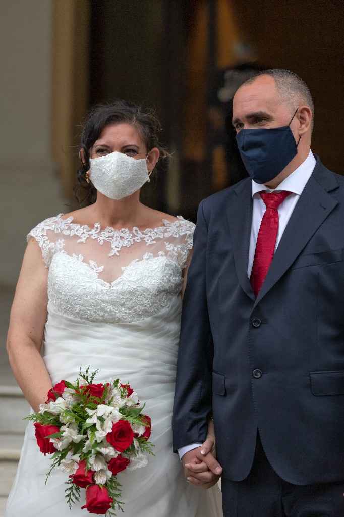 Duelo de vestidos: liso o con encaje? - 1