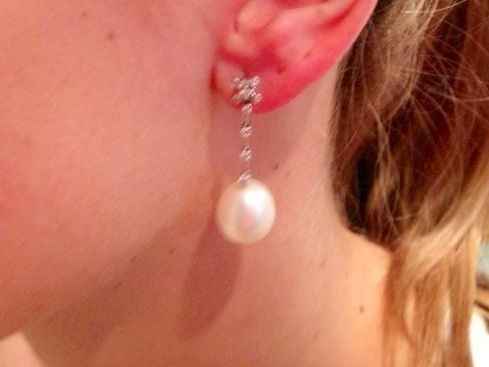Pendientes de diamantes y perla australiana