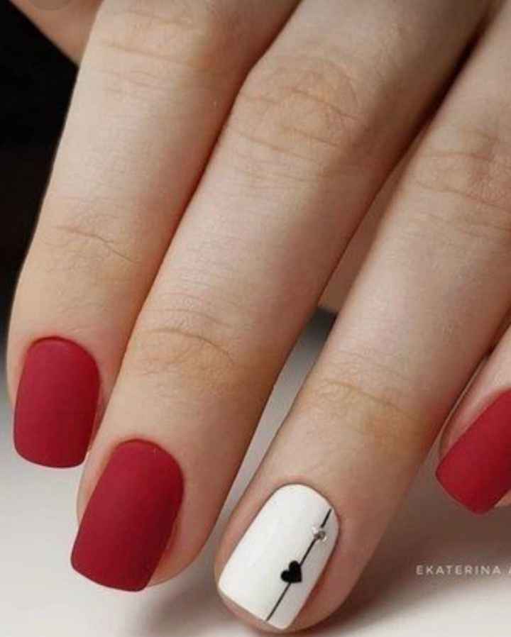 Ayuda con uñas y diseño - 4