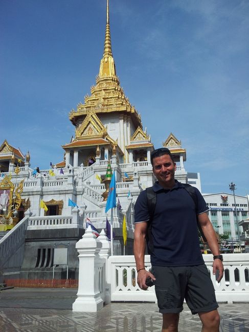 Wat Traimit 