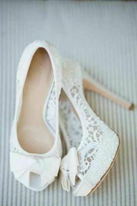 Necesito ayuda con mis zapatos please!!