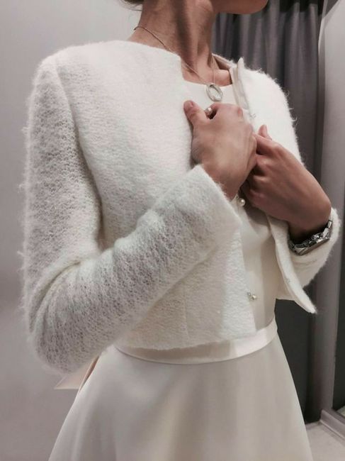 Chaqueta/ capa para boda de marzo. 1