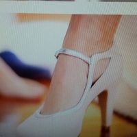 Estos son los zapatos: