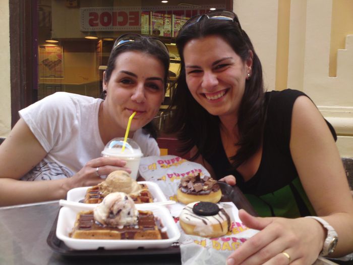 2 gordaas y 1motivo!