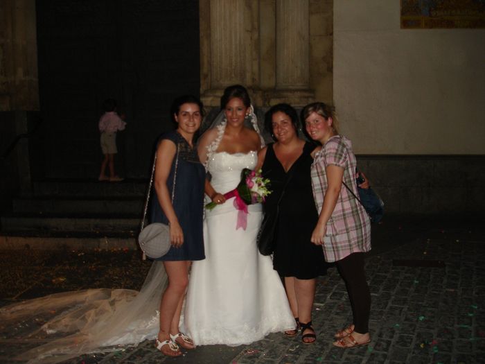 con nosotras