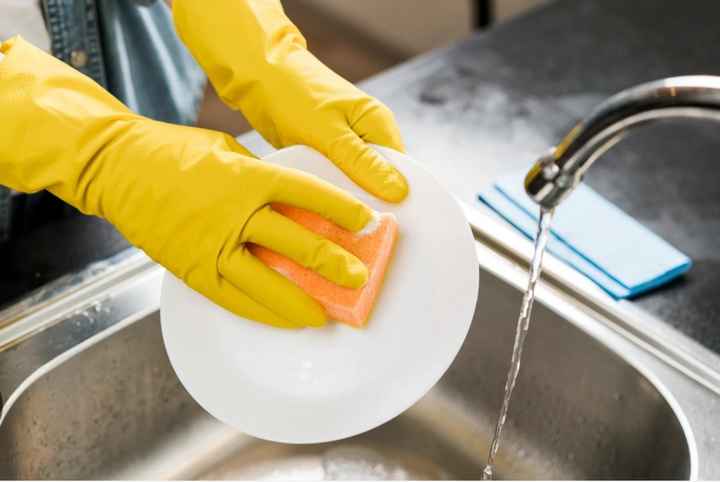 Viviendo junt@s: ¡Lavar los platos! - 1