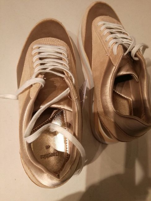 Alguna de vosotras se pondría zapatillas?? - 1