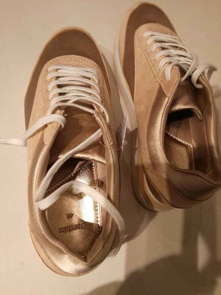 Alguna de vosotras se pondría zapatillas?? - 1