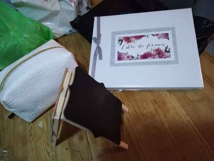 y seguimos comprando cositas jaja no puedo salir - 1