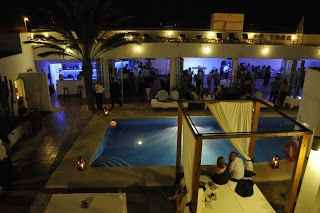 hotel los escullos