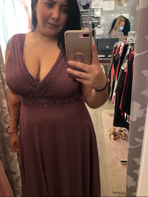 Ayuda con mi vestido ☺️ 2