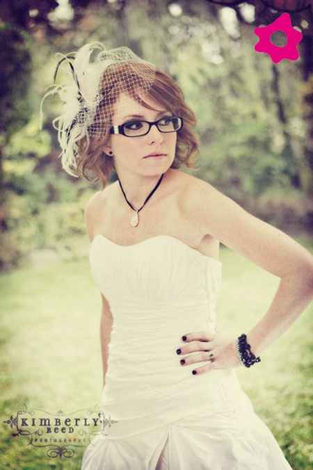 Novia con gafas