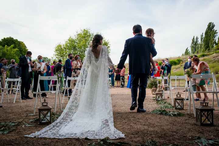 Las espaldas de nuestros vestidos 👰‍♀️ - 1