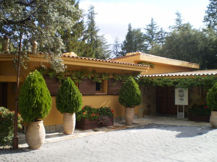 Entrada Etxemendi salon pequeño Etxondo